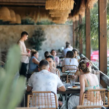 Delight Otel Ksamil